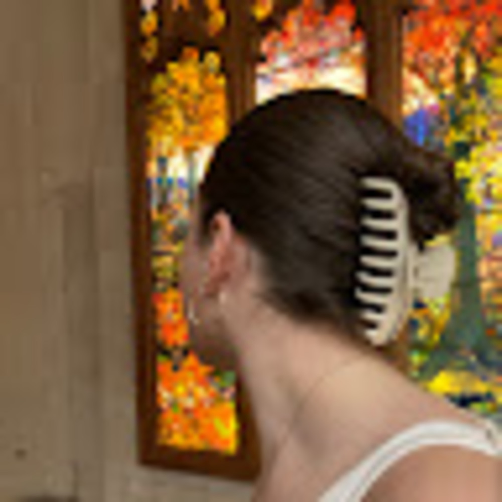 Meet your Posher, Olivia